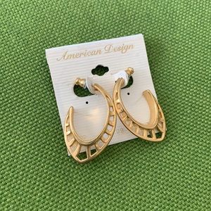 American Design Gold Hoop Earrings